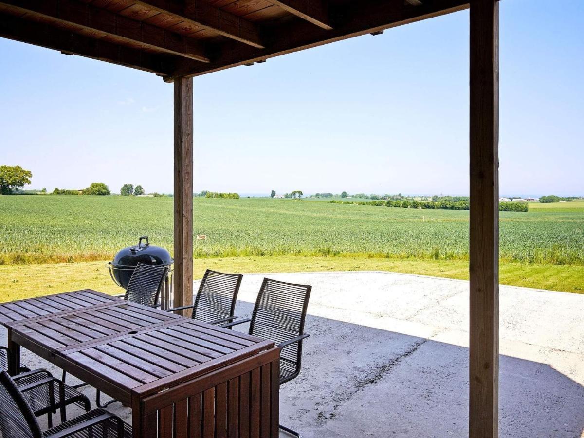 6 Person Holiday Home In Svaneke Exterior foto